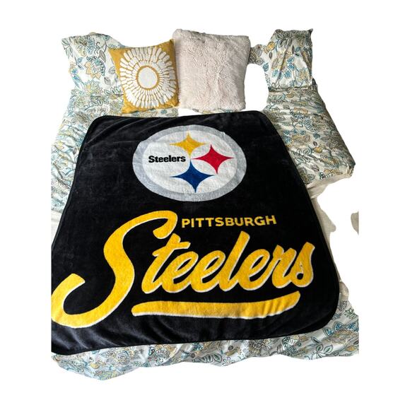 Steelers Fleece Blanket size 48 x 60 - Picture 1 of 3